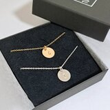 イニシャルペアプレートネックレスセット【ペア】の画像