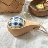 ピンクッション 針山〈 北欧 ククサ kuksa 〉いつかの お花 / ブルーの画像