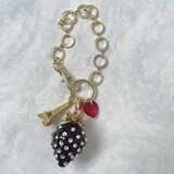 (黒)スワロフスキーイチゴのバッグチャーム