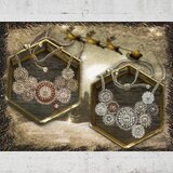 アラベスク-金と銀の芍薬ネックレス-の画像
