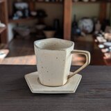 面取りカップ＆ソーサーの画像
