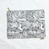 ミナペルホネン jungle relief ハンドメイド　ポーチ