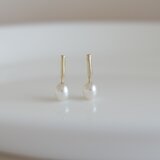 パールとゴールドのピアス K10の画像