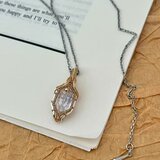 【1本ガラスペン貰える】手編みワイヤー六角形 キュービックネックレス 　の画像