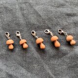 きのこチャーム 5個セット 栃の画像