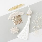 着物小物 3点セット 〔白桜〕 ヘアコーム 帯留め 帯飾り つまみ細工 和装 白色 人気 入学式 結婚式 卒業式の画像