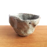 [美濃焼]フリーカップ　さび色　ひねり形　炭化志野湯のみ　陶器の酒器の画像