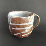 マグカップ（美濃焼）　コントラストが映える緋色炭化志野コップ　陶器のグラス　st-006の画像