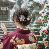 クリア椿と枝垂れパールの髪飾り　No.CT88 髪飾り　成人式　卒業式　結婚式　ヘアアクセサリー　髪かざり　振袖　着物　和装の画像