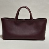 【在庫品・即納可能】イタリア製牛革のしっかり横長トートバッグ（ボルドー・Mサイズ）の画像