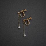 小さい最上級淡水パール4mmとチェーンが揺れる ネジバネイヤリング 上品 華奢 フォーマルの画像