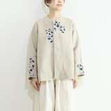 比翼仕立てノーカラーブラウス・リネン【手描きアラベスク模様】