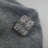 個性派アンティーク調スクエア真珠