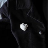 <即納>ハート形レザーブローチ3m/白maru/本革/カンガルー革/heart3m_wの画像