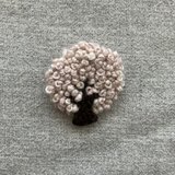 木（薄ピンク）＊ブローチの画像