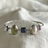 sale 宝石箱のバングルの画像