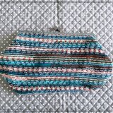 ニットがま口バック　青系の画像