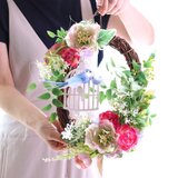 清涼感あふれるオーバルリース　クリスマスローズ ラナンキュラス フレッシュグリーンの画像