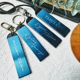 ★シンプル文字・筆記体・ブルー★名入れ　キーホルダー　ゴルフの画像