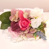 レッド＆ホワイトローズと小花のアートフラワーボックスの画像