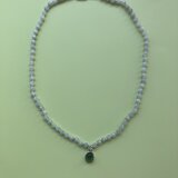 翡翠とサーペンティンのグリーンネックレス