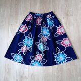 浴衣リメイク　フレアスカート　赤い花青い花の画像