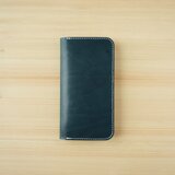 牛革 iPhone16e カバー  ヌメ革  レザーケース  手帳型  ネイビーの画像