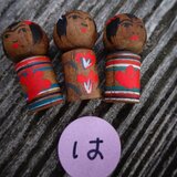 こけしボタン3姉妹はの画像