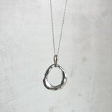 一点もの。溶かした　silver950 サークルモチーフ　ネックレス　ご褒美に。シルバー　シンプルネックレスの画像