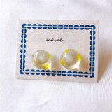 ガラスのピアス/クリアイエローの画像
