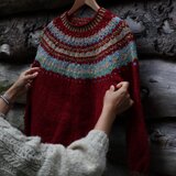 編み込み丸ヨークのセーター / Scarlet（スカーレット）