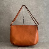 半円型ショルダーバッグ（L）コニャック　＜H＞　の画像