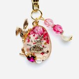 ウサギたまごキーホルダー （紅の憧憬）