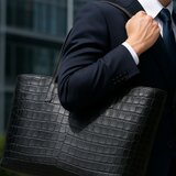 クロコダイル トートバッグ 高級 大容量 A4収納可 バッグ 本革 一点物 限定 職人手作り