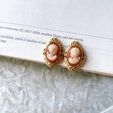 YT46-【 TRIFARI 】トリファリ・ヴィンテージイリング 1960s Cameo Gold Tone Ovalの画像