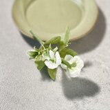 布花　食べて美味しい、観ても可愛いスナップエンドウのブローチの画像