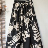 古布リメイク　猫柄のタックギャザースカート　　着物リメイク　おとな可愛い　ギャザースカートの画像
