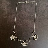 N13 葉の先の雫3p