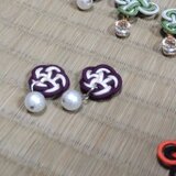 組紐花飾りアクセサリーの画像
