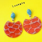 限定1‼️ターコイズピアス ピンクレッドアクリルチャームの大ぶりピアス 夏ピアス 樹脂フックピアスですの画像
