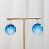 レジンアート　ラウンドピアス〈雨催い①〉の画像