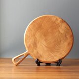 持ち手付きの大きなカッティングボード