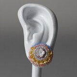 ビーズ刺繍のイヤリング ピアス 27　フラワー　ホワイト　カラフル　おおぶり　サージカルステンレス　一点もの　個性的の画像