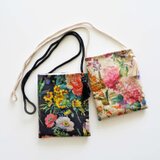 【数量限定プレミアム】チュール刺繍レース スマホポーチ　エクリュのコピーの画像