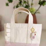 きらきらいちごミルクフロートのバッグチャーム&ミニトートバッグセットの画像