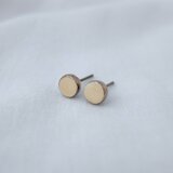 ピアス  cylinder ivoryの画像