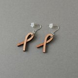 【木ｔｃｈ】クルミの木・ピアス（ハング）クロスリボンの画像