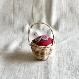 ラタンのピンクッション【リボン】の画像