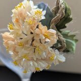 コサージュ野の花たち（ミルキーホワイト色）A93の画像