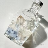 【５月新作】透明感と静けさのハーバリウム　ブルー　ホワイト　インテリア　ギフトの画像